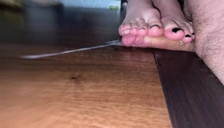 2hotfeet4you - Double trample premature footjob cum