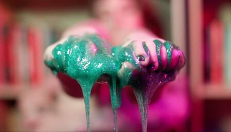 Sticky feet & tentacle dildo orgasm