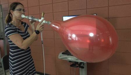 Carissa Blows Single and Double-Stuffed Q16's to Bursting (MP4 - 720p)