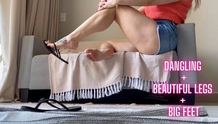 Do you like BIG FEET baby? (MP4-HD 1080p)