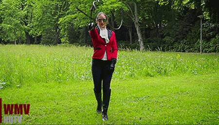 Ridingmistress cracking a Stockwhip (HDTVWMV) – Whiper
