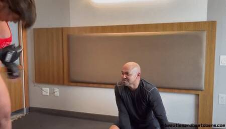 Sheena's Piñata - 4K (MP4)