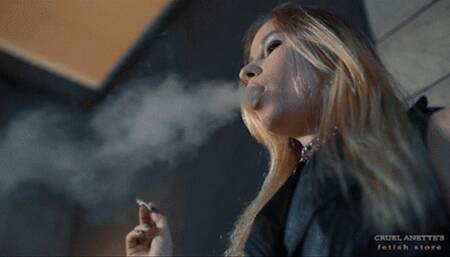 Glistening lips FHD MP4