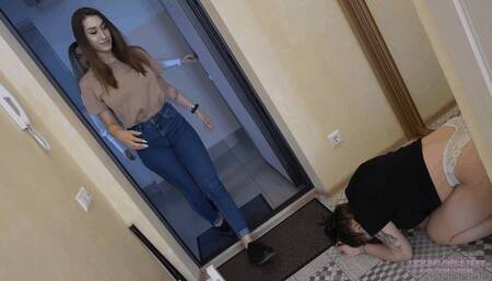 VALERIA and SARAH - We are back from a walk! Where is the joy on your vile face? (4K)