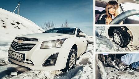 79 STUCK  Mariya stuck in snow Live video blog