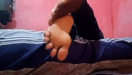 Holy Church Girl Fare Angle’s Wrinkled Soles Rubbing & Crossed From Behind on Bed
