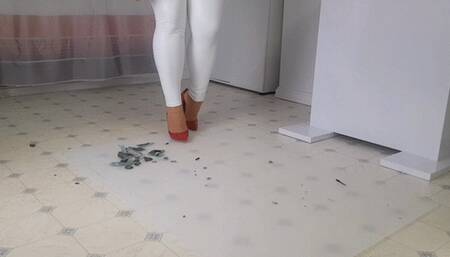 Lima train vs red peeptoes (view03)