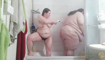 [Highlights] Showering with my feeder girlfriend