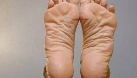 CARESS MY MOANING SOLES