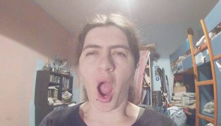 Loud yawning, late evening