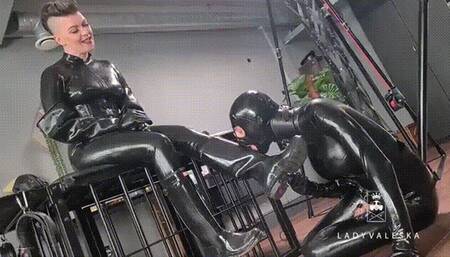 Working Her Rubber Dolly Part 1 : Tongue on Hunters Boots and Latex