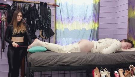 Punishment for feet (720p)