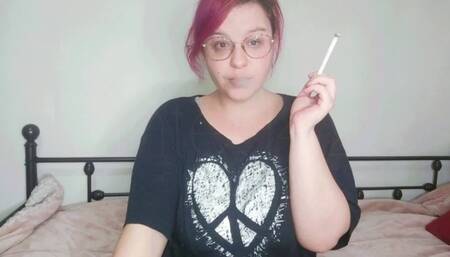 Smoke + Joi no makeup