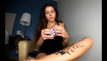 Hands on Rubiks (720)