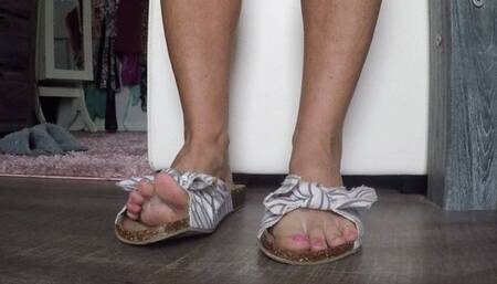 dipping and dangling SHOEPLAY