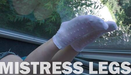 Enticing Mistress Legs In White Socks Greets The Morning (MOV HD)