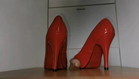Red dreams at lunchtime