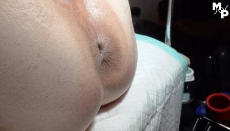 Anal training - a kinky close shot