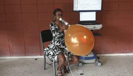 Kiki Blows Double-Stuffed Q16's to Bursting (MP4 - 1080p)