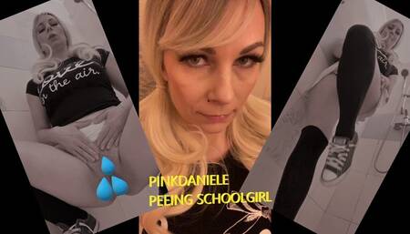 Peeing schoolgirl MOV