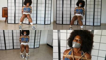 Your friend Ivy let you tie her up - MP4 1280X720