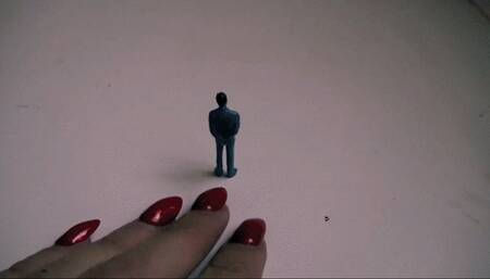 The Giantess and the little man in suit and tie