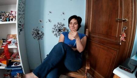 let yourself be led to perdition with ass jeans and high heels