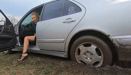 Nastya steals the keys to her boyfriend's Mercedes, but gets stuck