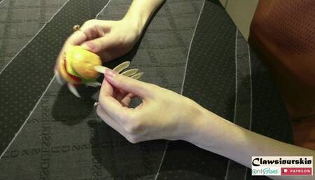 let's clawing something