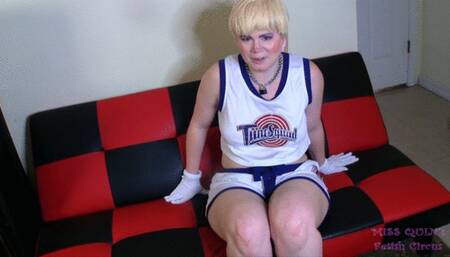 Smell Lola Bunny's Stinky Feet wmv