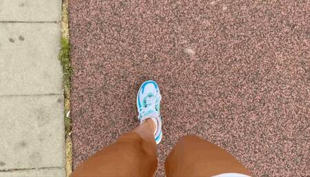 VENTING MY STINKY FEET ON A PARK BENCH - MP4 HD