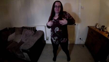 Redhead Wife stripping and pussy play