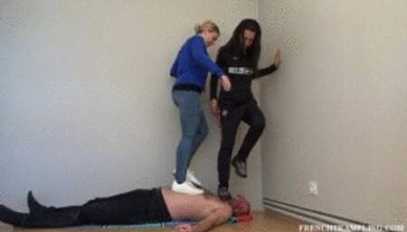 2147 Sneakers trampling with Noemie and Mandy