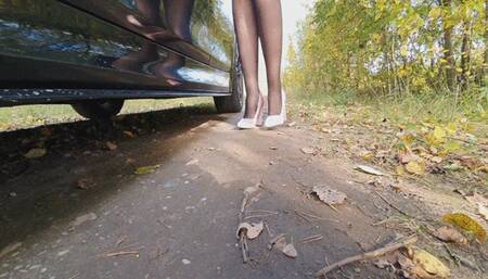 Driving BMW Under Pedal in Pink Heels WMV