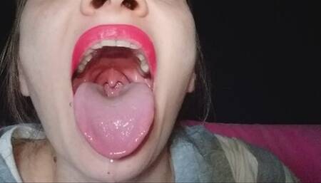 Admire my pink tongue