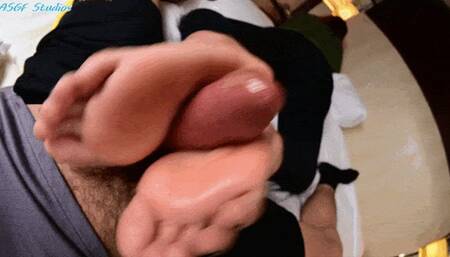 ** CUSTOM ** Hot Latina MILF footjob handjob fun! - MOV