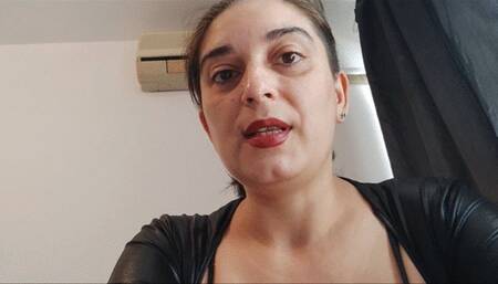 Mistress Roberta - Pantyhose domination with teasing pov