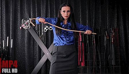 Strict Lady Testing Canes (FULL HD) – Lady Amira