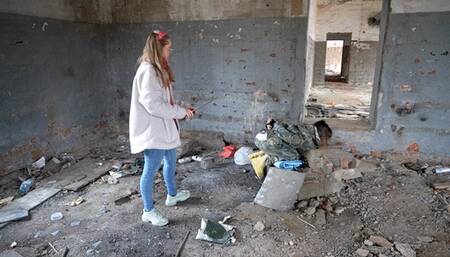 dirty bottle play with pussy (HD 720p MP4)