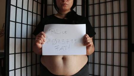 Fat thief betrayed by her noisy belly! [MOV]