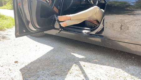 KIRA WALKING AND DRIVING IN THOSE TIGHT SHOES – MOV Mobile Version