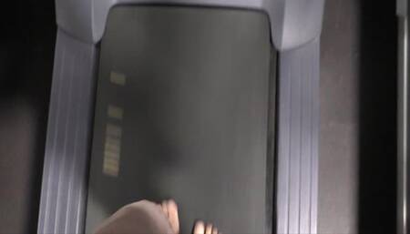 Barefoot on the treadmill