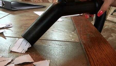 Vacuuming Bills HD-480