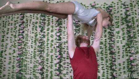 Gorilla Pressing Carmen