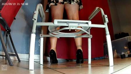 Chloe portable toilet 2