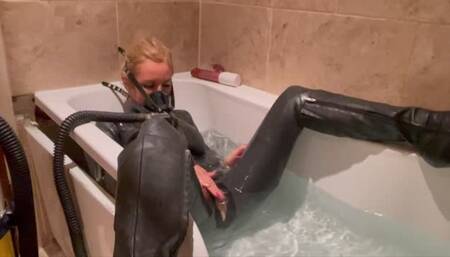 scuba outfit in bath cum with wand