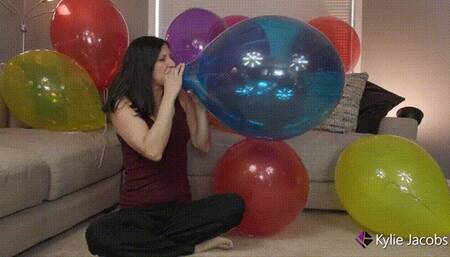 33 Big Balloons Random Pop and Play - Kylie Jacobs - MP4 1080p HD