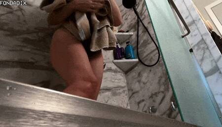 Post-shower spying [MP4 - 4K]