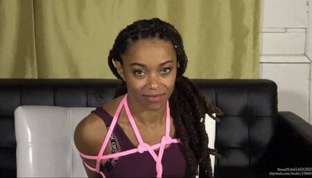 Je C - Trying Out Gags