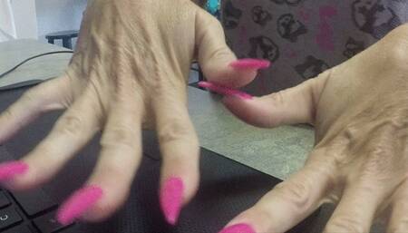 Veiny hands Veins bulging VEIN FETISH